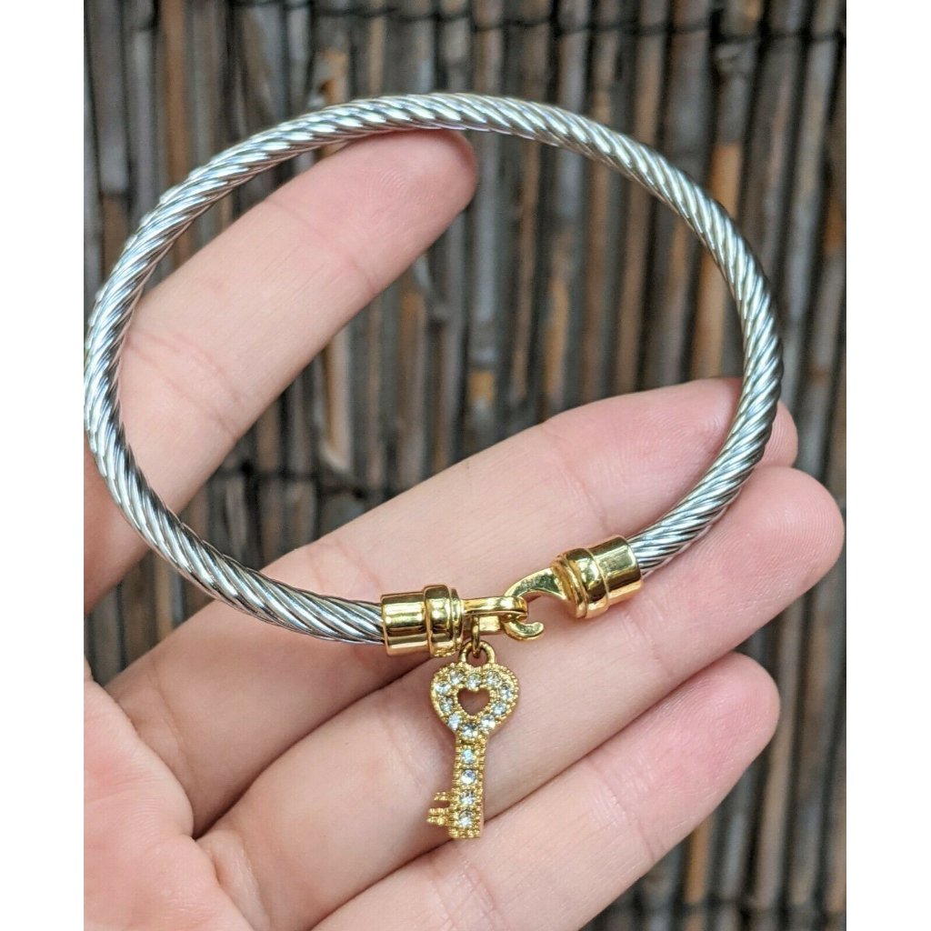 Signed Dsmk Stainless Steel Gold Plated Crystal Rhinestone Key Charm Bracelet